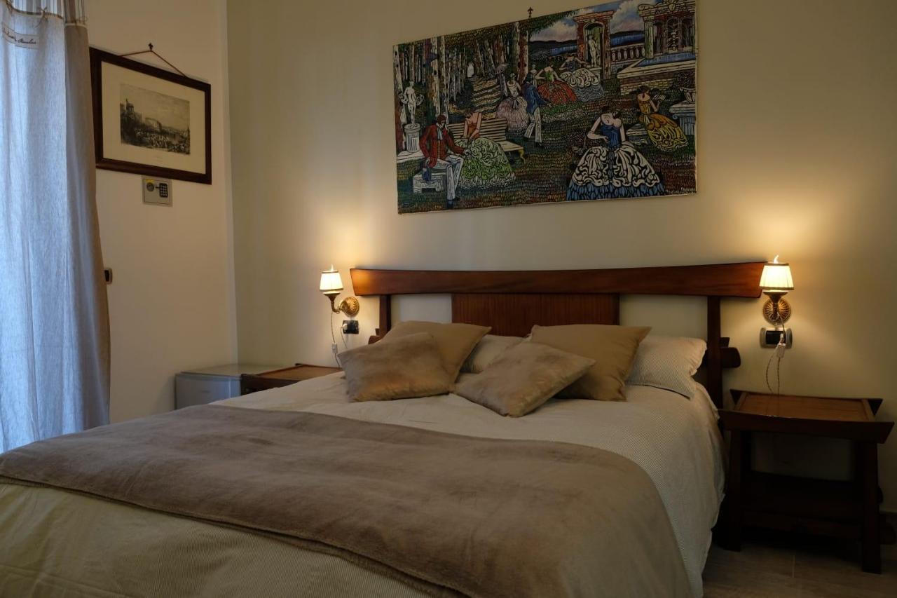 Casa Marina Bed & Breakfast Naples Exterior photo